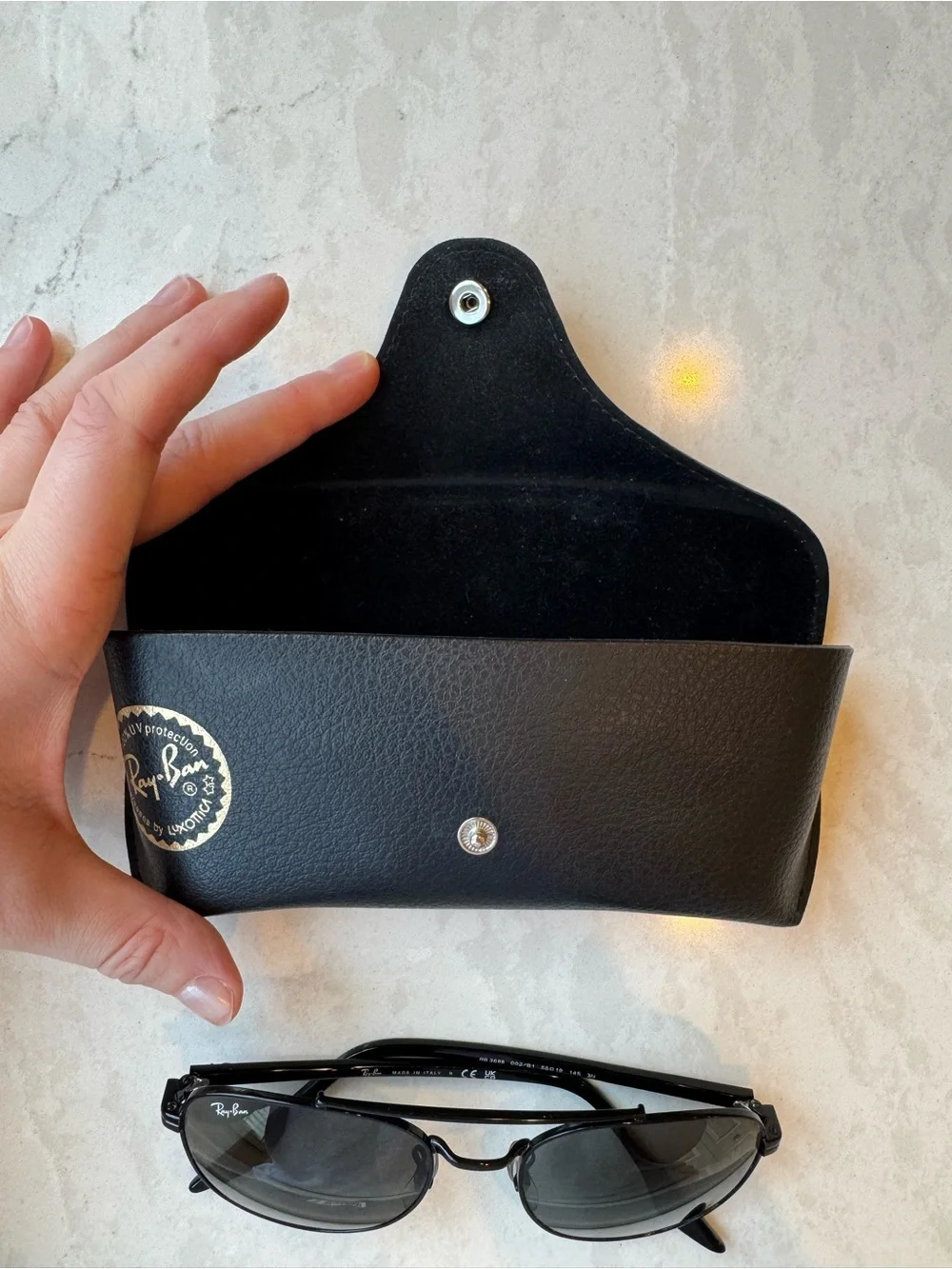 Ray-Ban sleek ray